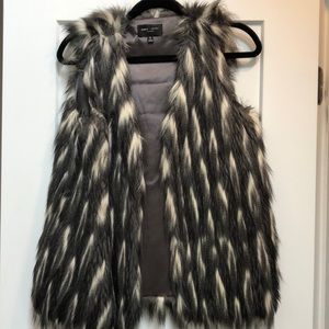 Romeo + Juliet Furry Vest